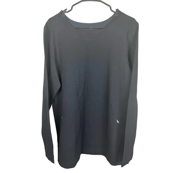 FIG Sweaters - FIG NWT Black Long Sleeve Sweater UPF 50+ Women’s Large